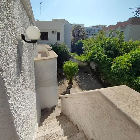 Elios, 400 Metri Dal Mare A Baia