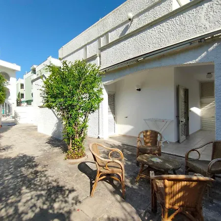 Elios, 400 Metri Dal Mare A Baia Casa vacanze *