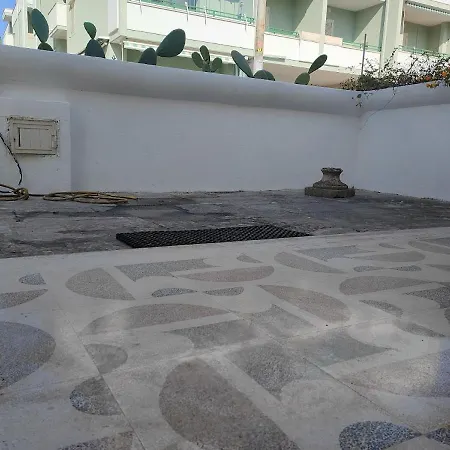 Casa vacanze Elios, 400 Metri Dal Mare A Baia